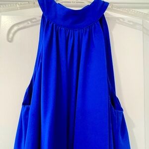 Gorgeous royal blue dress sleeveless.